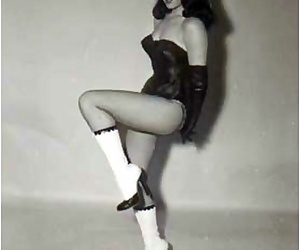Pin-up celebrity bettie page..